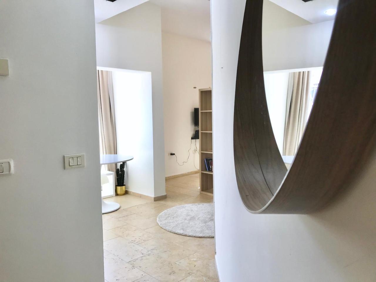 תל אביב Bright And Spacious Loft By The Sea With Bomb Shelter מראה חיצוני תמונה